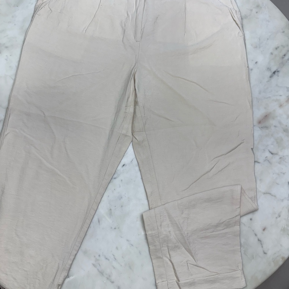 LOFT Cream Ankle Cropped Pants Relaxed Fit